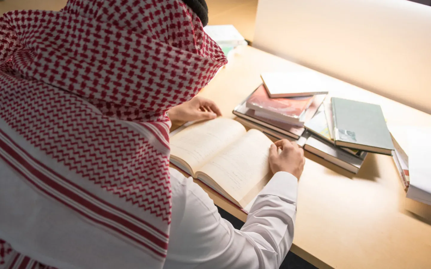 مكتب تعقيب معاملات